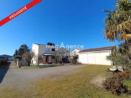 vente maison 9 pièces 172 m² à beaulieu-sous-la-roche (85190)  275 000 €