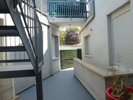 location appartement 3 pièces 68 m² à lyon 8 (69008)