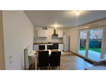 location appartement 3 pièces 61 m² à le blanc-mesnil (93150)