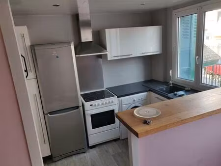 location appartement 3 pièces 51 m² à les pavillons-sous-bois (93320)