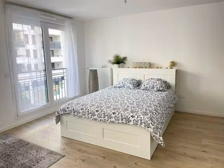 location appartement 1 pièce 32 m² à saint-ouen-sur-seine (93400)