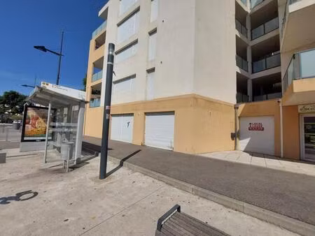 location bureau 131 m² à le pontet (84130)