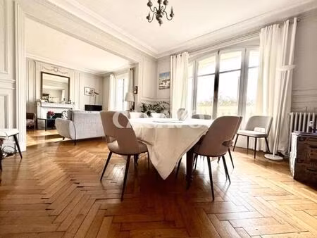 vente appartement 6 pièces de 130m² - 59800 lille