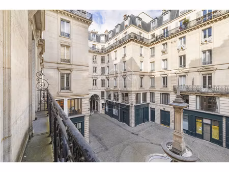 magnifique appartement à rénové à paris 1er !