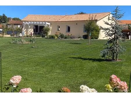 maison de plain-pied saint michel chef chef proche mer 4 pièce(s) 122 m2 hab avec garage