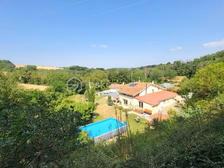 maison de 269 m² à tersanne