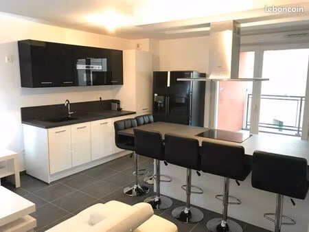 appartement t3 avec terrasse