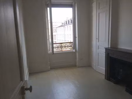 f2 rue bancel prox jean macé dde tvx sur février 2026