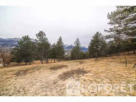 vente terrain 1500 m² à embrun (05200)  265 000 €