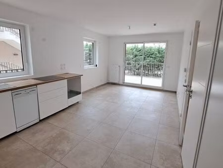 appartement t2 neuf st genis laval 40 m² - proche des hôpitaux lyon sud et du terminus mét