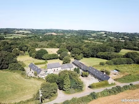 maison 28 pièces 670 m²