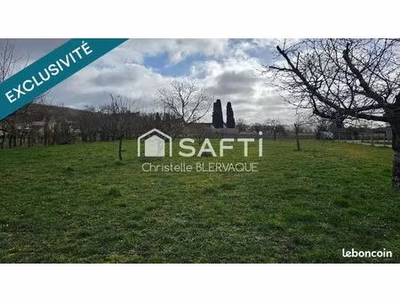 terrain 1950 m² chambon