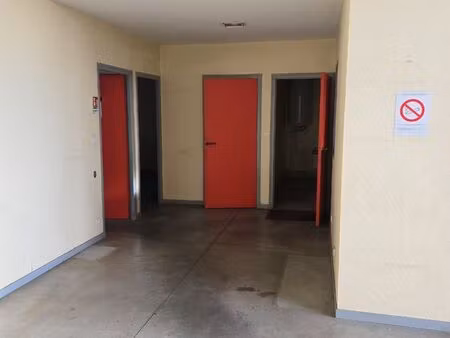 location bâtiment industriel/ disponible