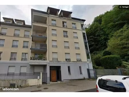 parking/box le pont de beauvoisin