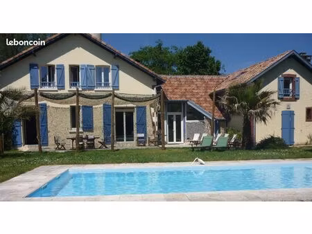 studio meublé  30 m² dans l’annexe d’une villa