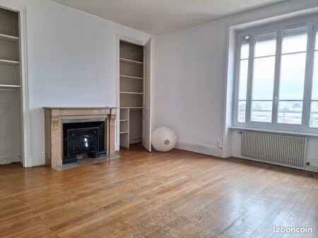 grand t4 secteur montchat