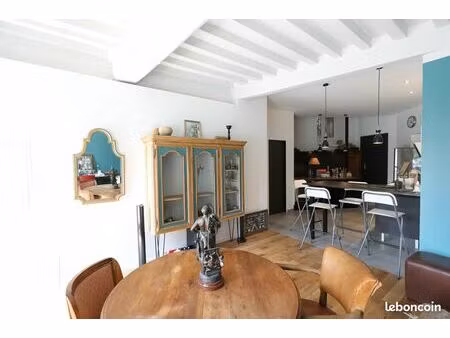 très beau t3 en plain centre