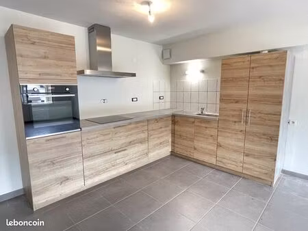 appartement 3 pièces 77 m²