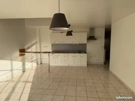 appartement f3 80 m2