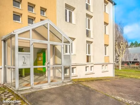 studio 1 pièce 31 m²