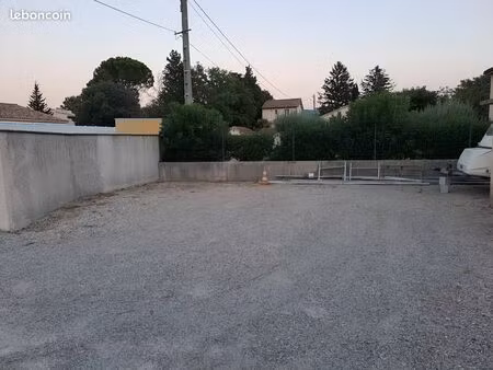 loue emplacement parking cruas (07)