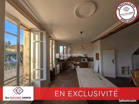 maison 7 pièces 210 m²