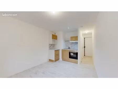 studio 1 pièce 16 m²