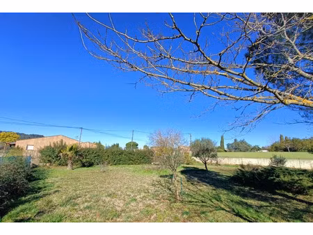 vente terrain 632 m² à vidauban (83550)  145 000 €