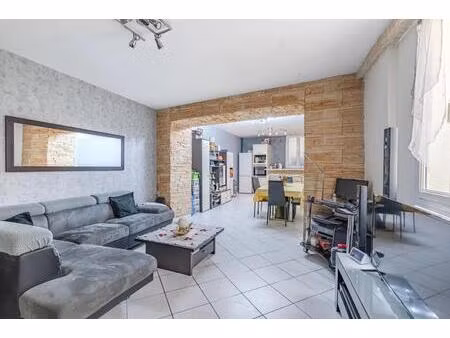 maison de 5 pièces de 60 m² à fontenay-sous-bois