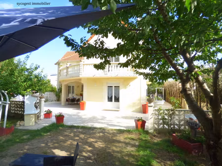 demeure noisy le sec - 11 pièce(s) - 315 m2