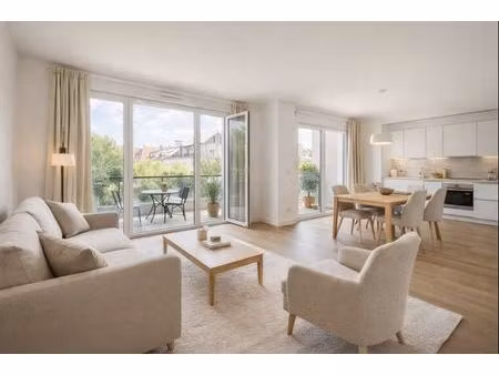 beau duplex 4 pieces avec balcon dans le quartier plateau