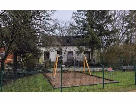 maison à réhabiliter/démolir sur terrain de plus de 6 ares