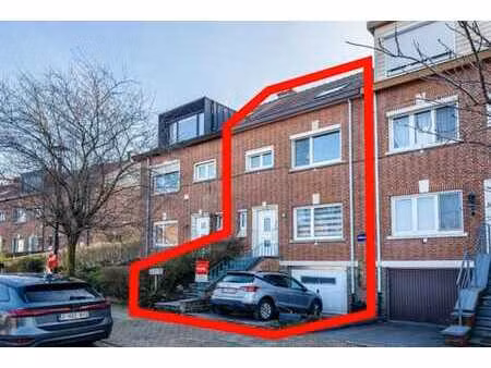 belle maison unifamiliale 4 chambres avec garage et jardinet