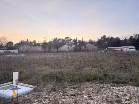 terrain constructible viabilisé à vendre