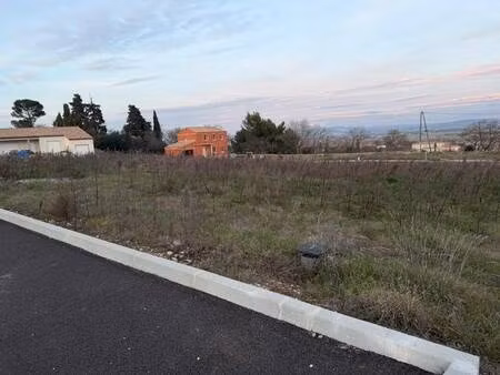 terrain constructible viabilisé à vendre