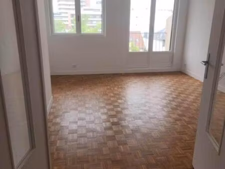 location appartement 3 pièces 55 m² à colombes (92700)
