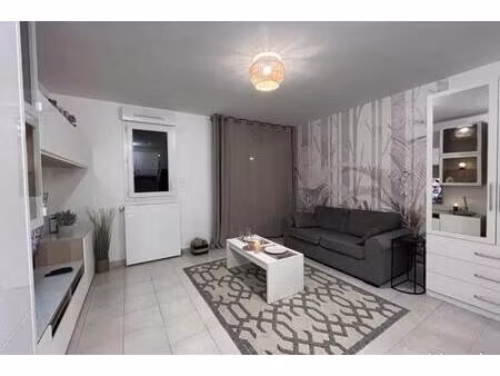 location appartement 1 pièce 30 m² à le plessis-robinson (92350)