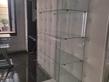 location locaux professionnels 25 m² à beziers (34500)  420 €