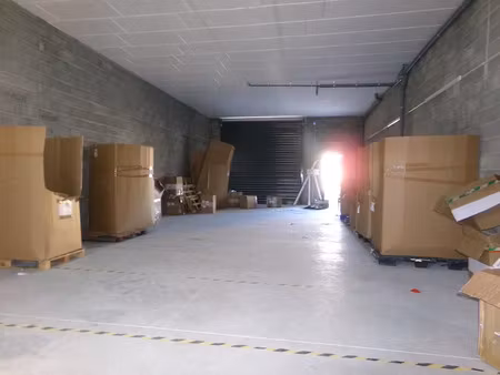 location locaux professionnels 115 m² à maraussan (34370)  980 €