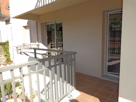 type 3 cuisine équipée avec terrasse et garage bd jean jaurè