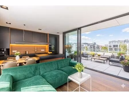 3 pièces neuf au dernier etage – terrasse 40m2 – parking