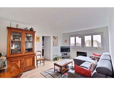 appartement clichy 66 m² t-3 à vendre  430 000 €