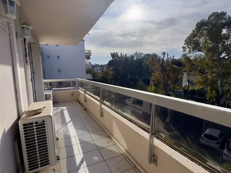 toulon // appartement 3-4p / 70m² / parking / terrasse sud