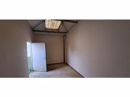 local commercial - epernay - er.42611