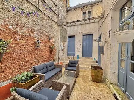 opportunité rare ! charmante maison de village au caractère co