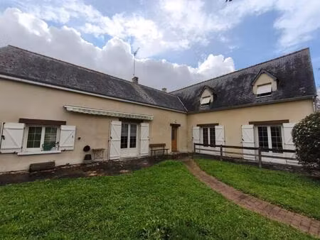 maison familiale en centre ville d'avoine