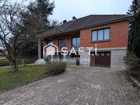 maison individuelle en brique avec sous sol complet