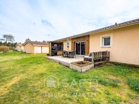 cadre paisible  maison familiale avec piscine