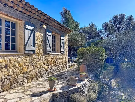 var seillans maison de charme rénovée  5 chambres  piscine