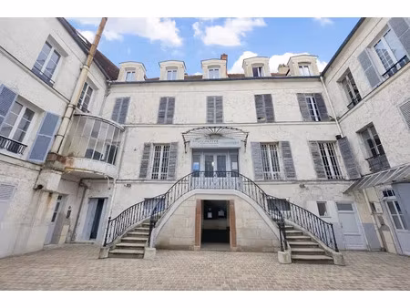 location appartement 3 pièces 67.08 m² à melun (77000)  995 €